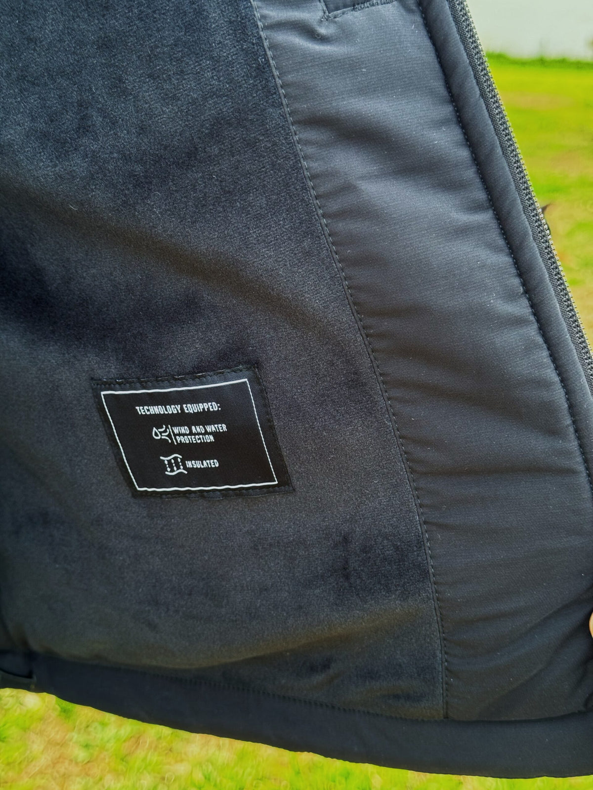 Newmarket Men's Longreach Puffer Vest - Black