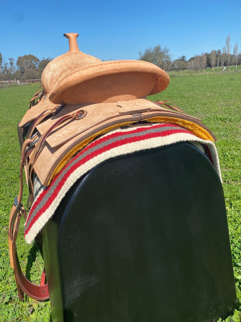 Calgary Balance Full Rough Out Pleasure Saddle