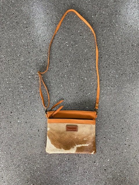 Newmarkets Town & Country 'London' Cross Body Bag