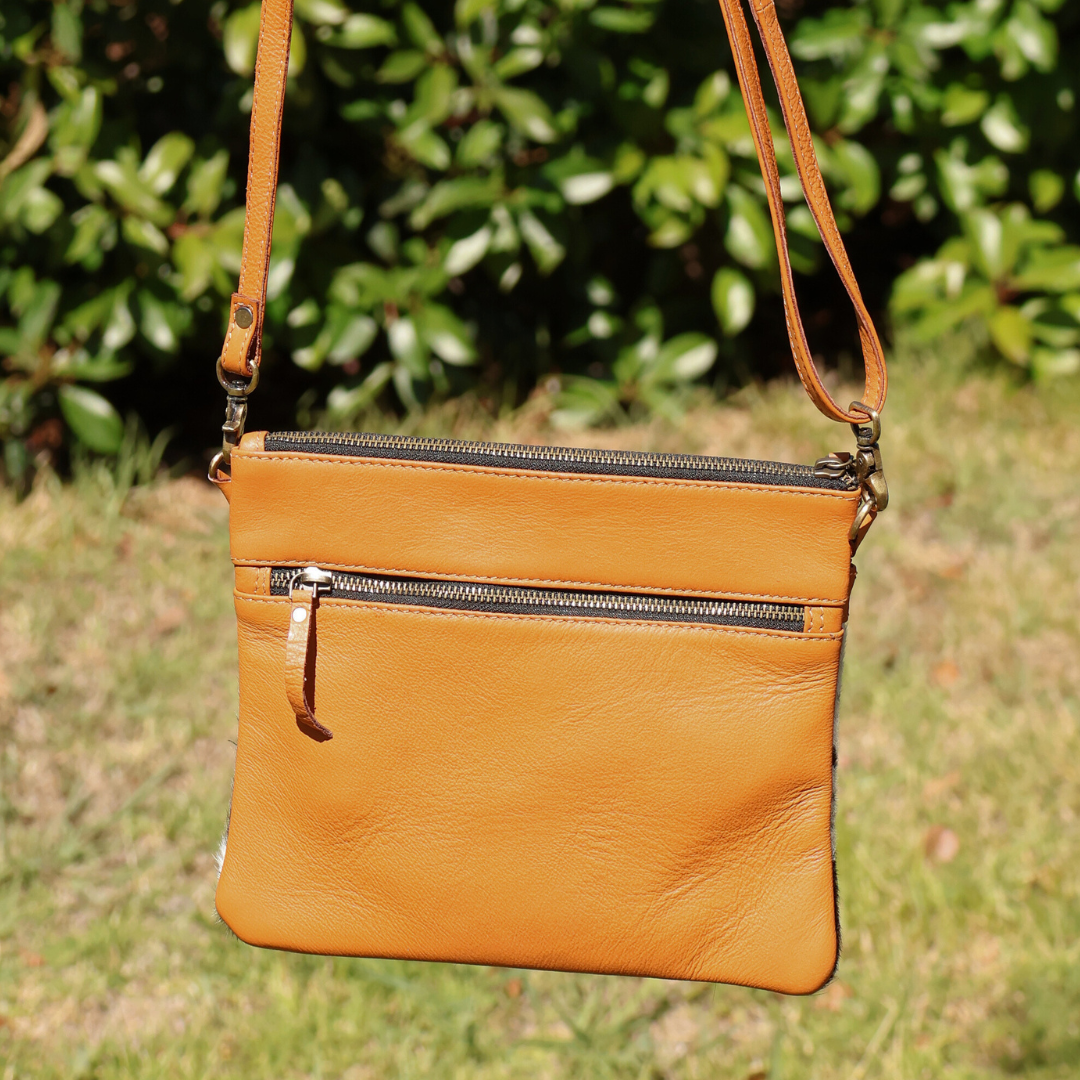 Newmarkets Town & Country 'London' Cross Body Bag