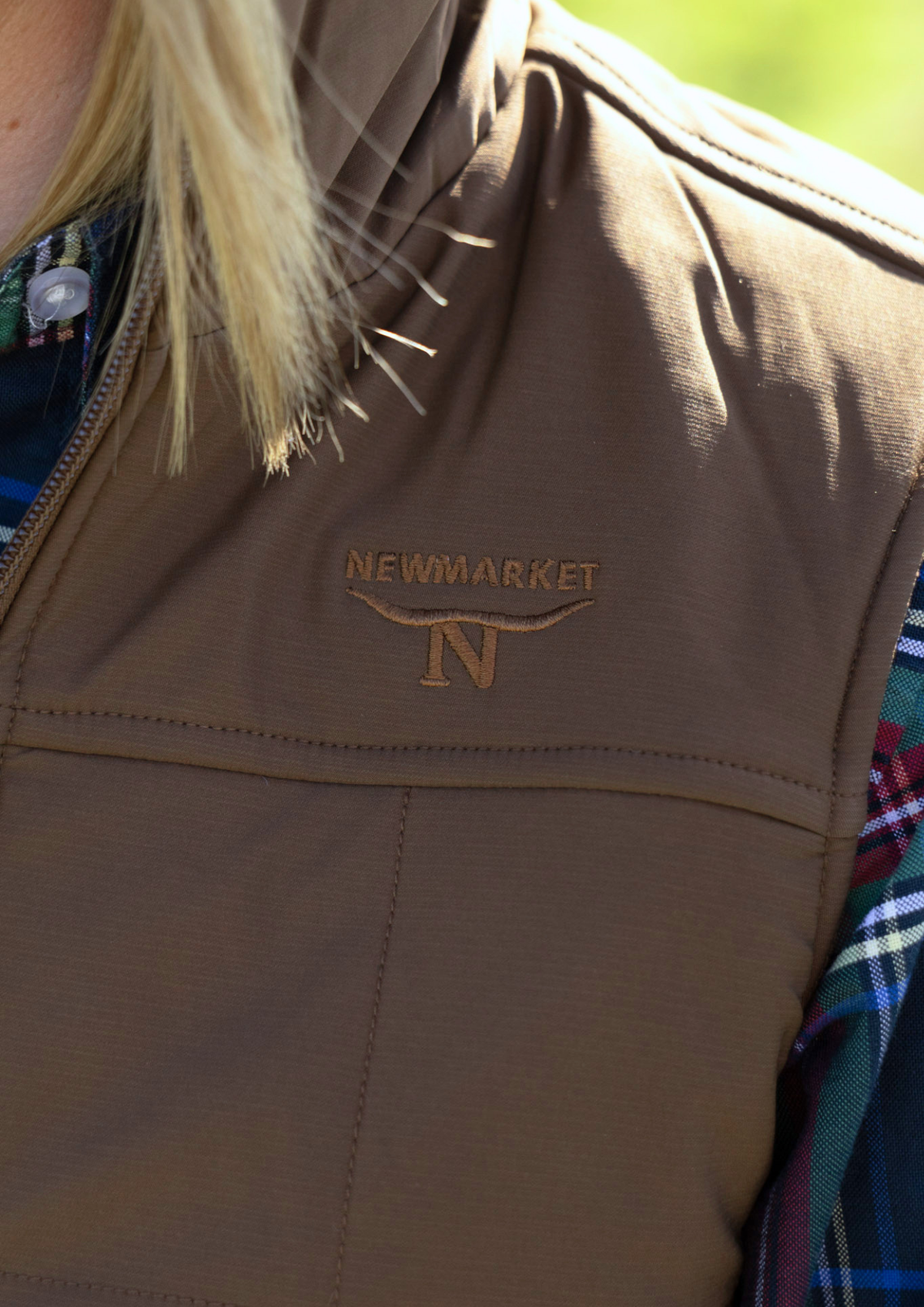 Newmarket Women’s Longreach Puffer Vest – Tan