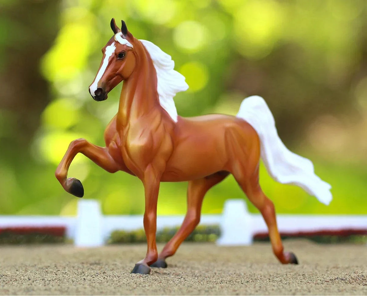 Breyer - Freedom Palomino Saddlebred