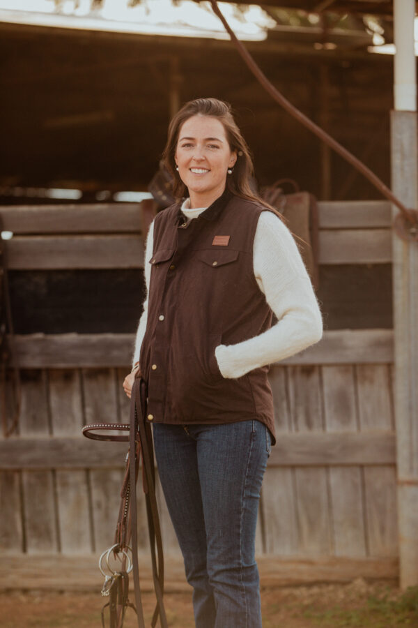 Newmarket’s Town & Country Shaped Oilskin Vest with Fleece - Image 3