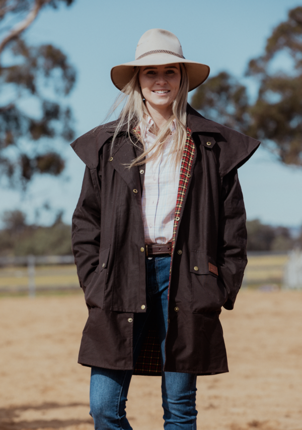Newmarket's Town & Country 3/4 Length Uni-Sex Oilskin Coat - Image 3