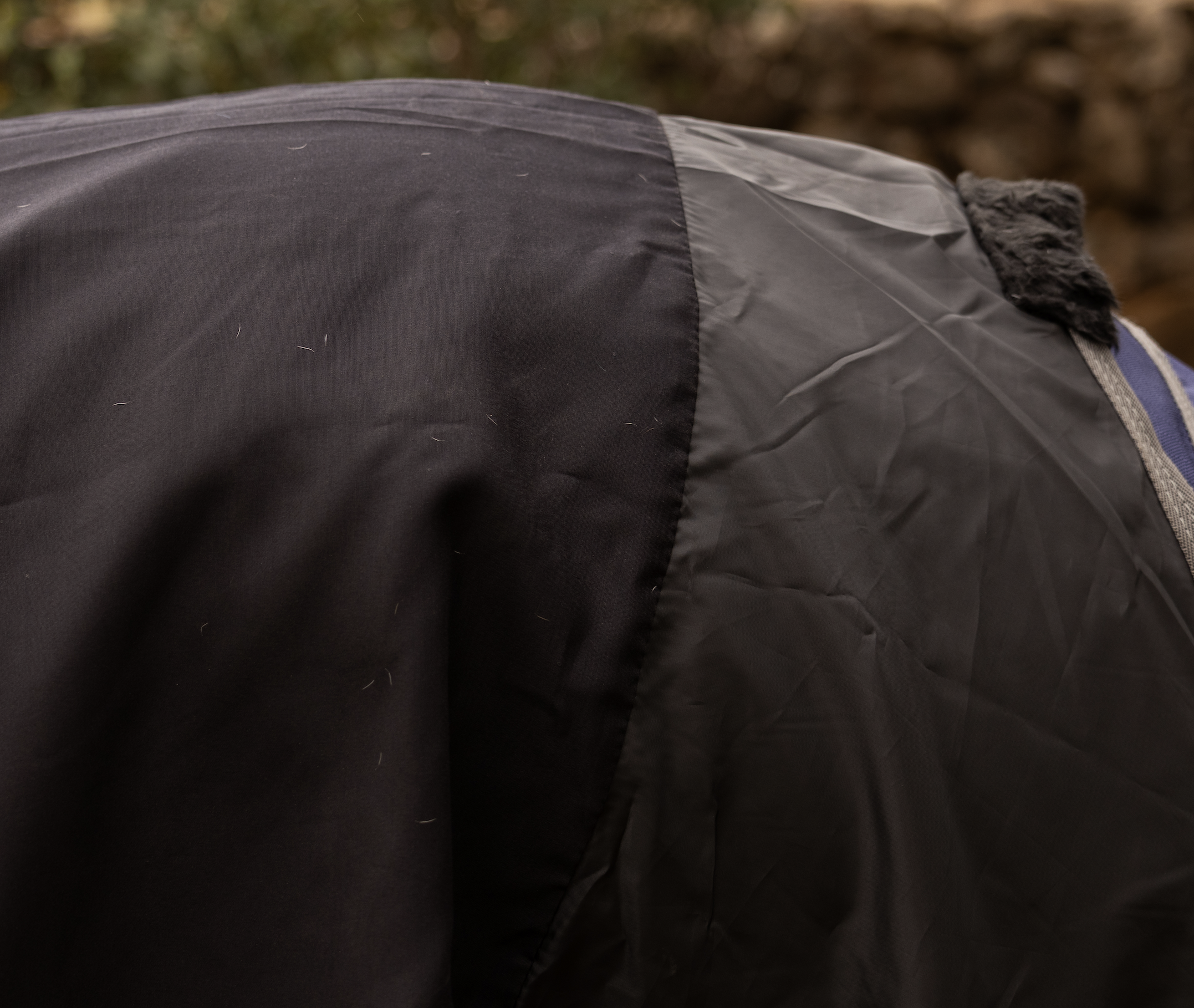 1200 Denier Rain Sheet Rug – Navy/Grey - Image 8