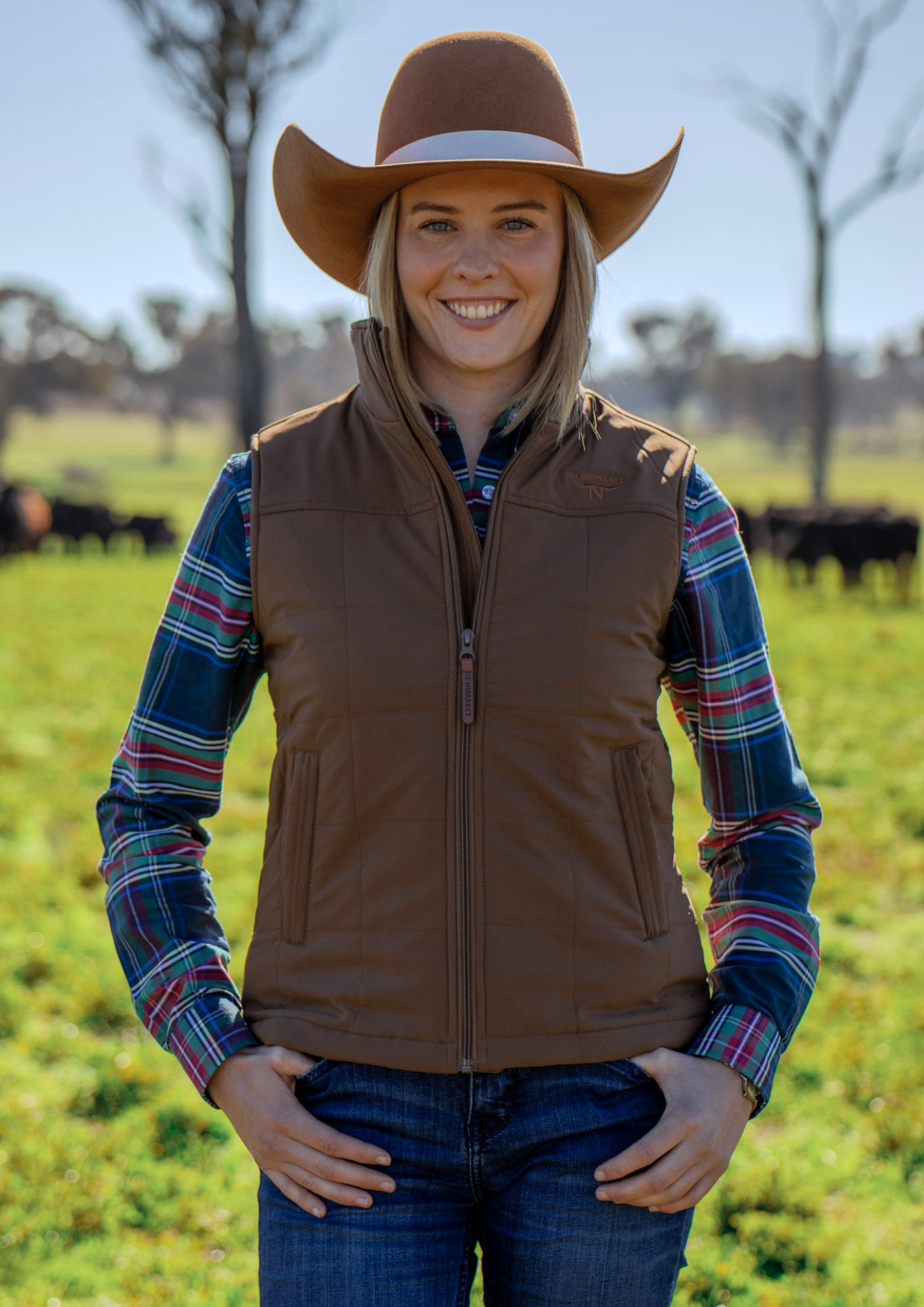 Newmarket Women’s Longreach Puffer Vest – Tan - Image 2